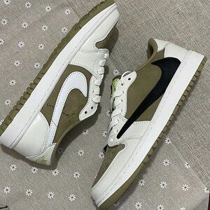 Jordan 1 Low-Top Brown Swoosh Basketball Shoes